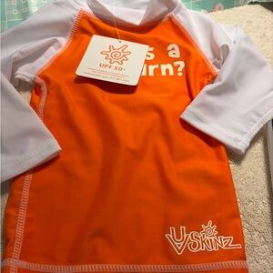 UV SKINS baby 12-24 months Orange & White Rash Guard — UPF 50+ BRAND NEW W/Tags